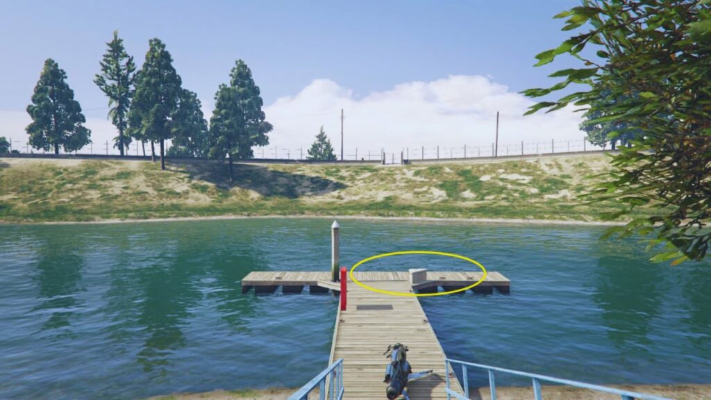 The LD Organics Product at the end of the Western dock in Lake Vinewood.